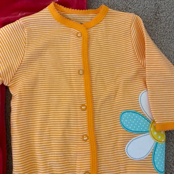 🎀🆕Girl’s One Piece Outfits🎀 - Picture 2 of 7